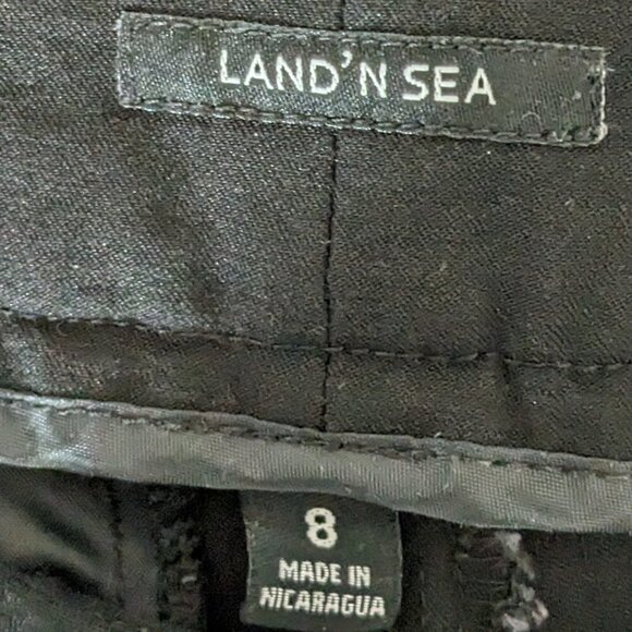 Women's "LAND 'N SEA" Black Casual, Stretch, Zip Capris; Size 8 - Picture 3 of 5